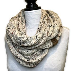 CC Chunky Cable Knit Infinity Scarf